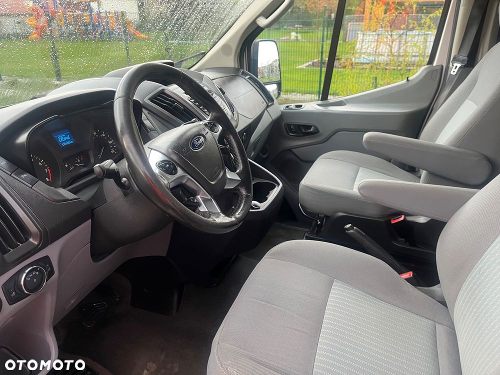 Ford Transit XLT - 10