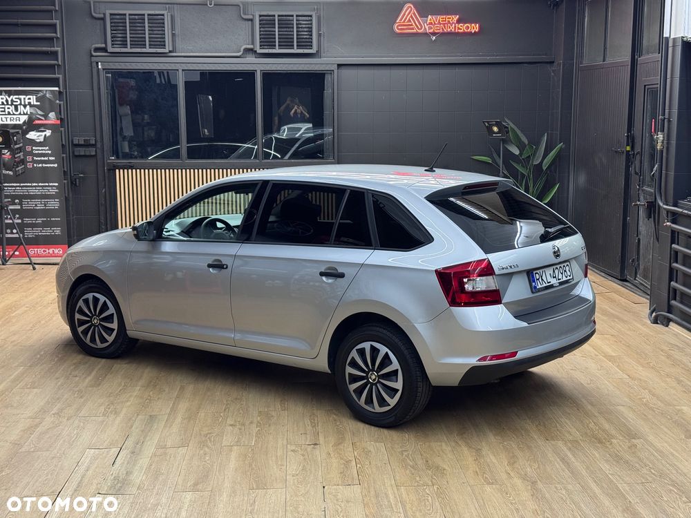 Skoda RAPID 1.6 TDI DPF Emotion Plus - 27