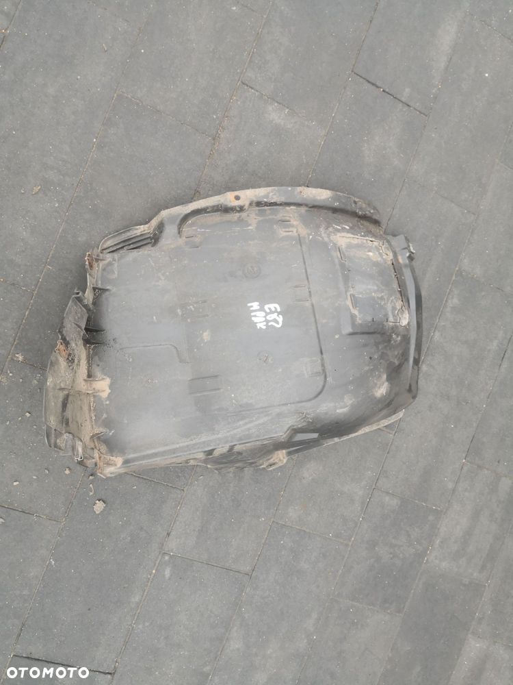 Nadkole przednie prawe BMW e82 Mpakiet - 1