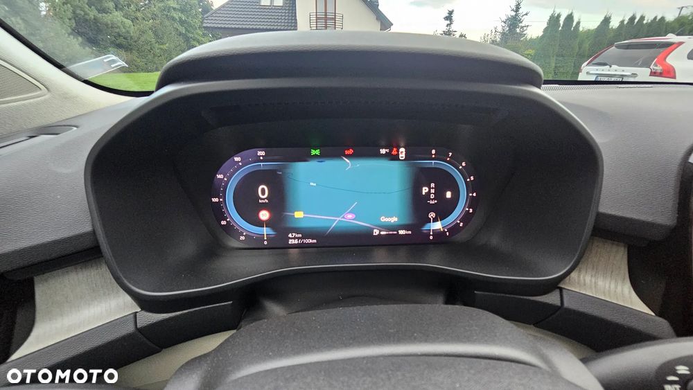 Volvo XC 40 B4 B AWD DKG Plus Bright - 10