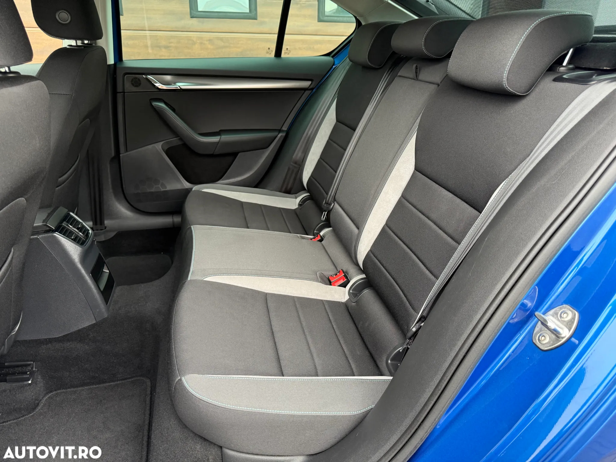 Skoda Octavia 2.0 TDI (Green tec) Joy - 12