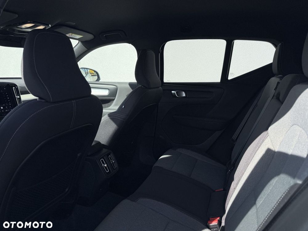 Volvo XC 40 - 18