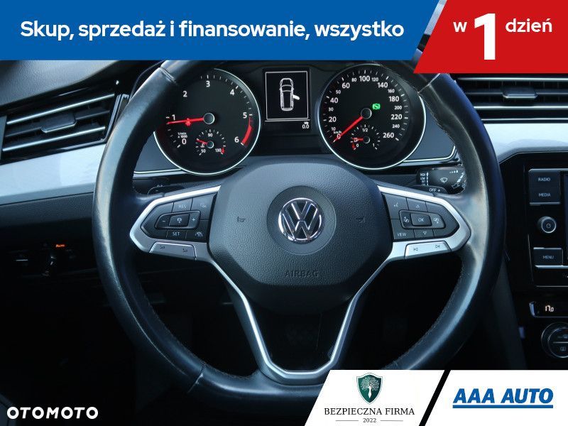 Volkswagen Passat Variant - 18