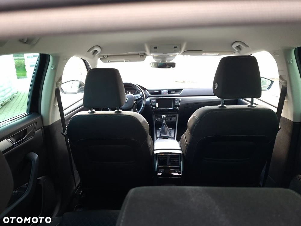 Skoda Superb 2.0 TDI Style - 17