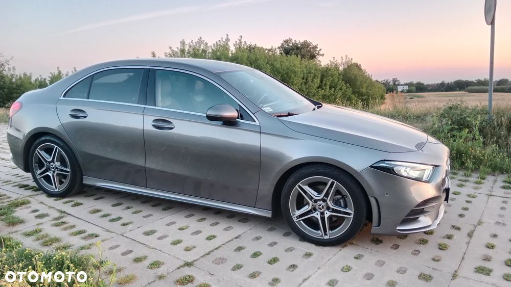 Mercedes-Benz Klasa A 200 AMG Line 7G-DCT - 4