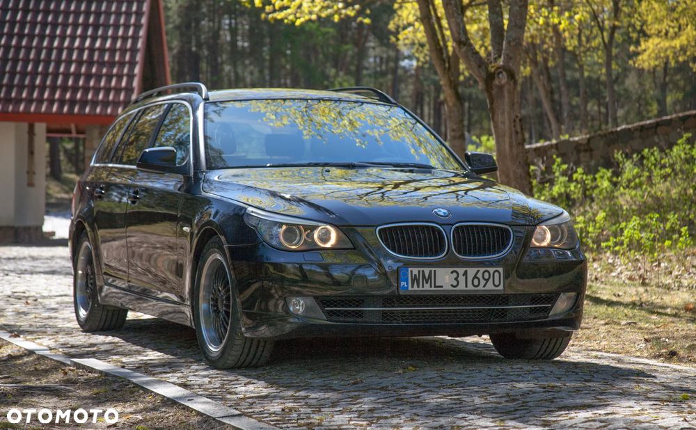 BMW Seria 5 525d - 1