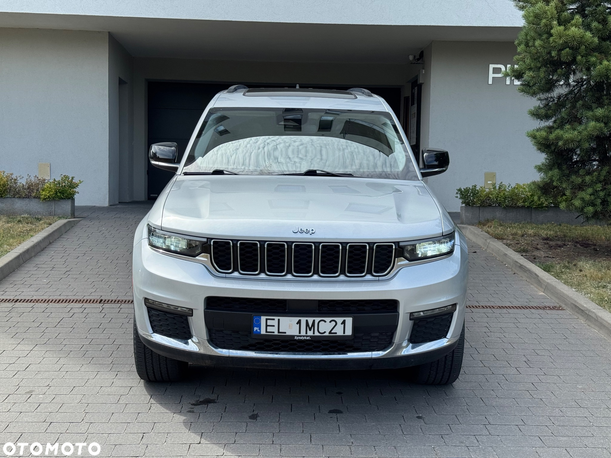 Jeep Grand Cherokee - 2