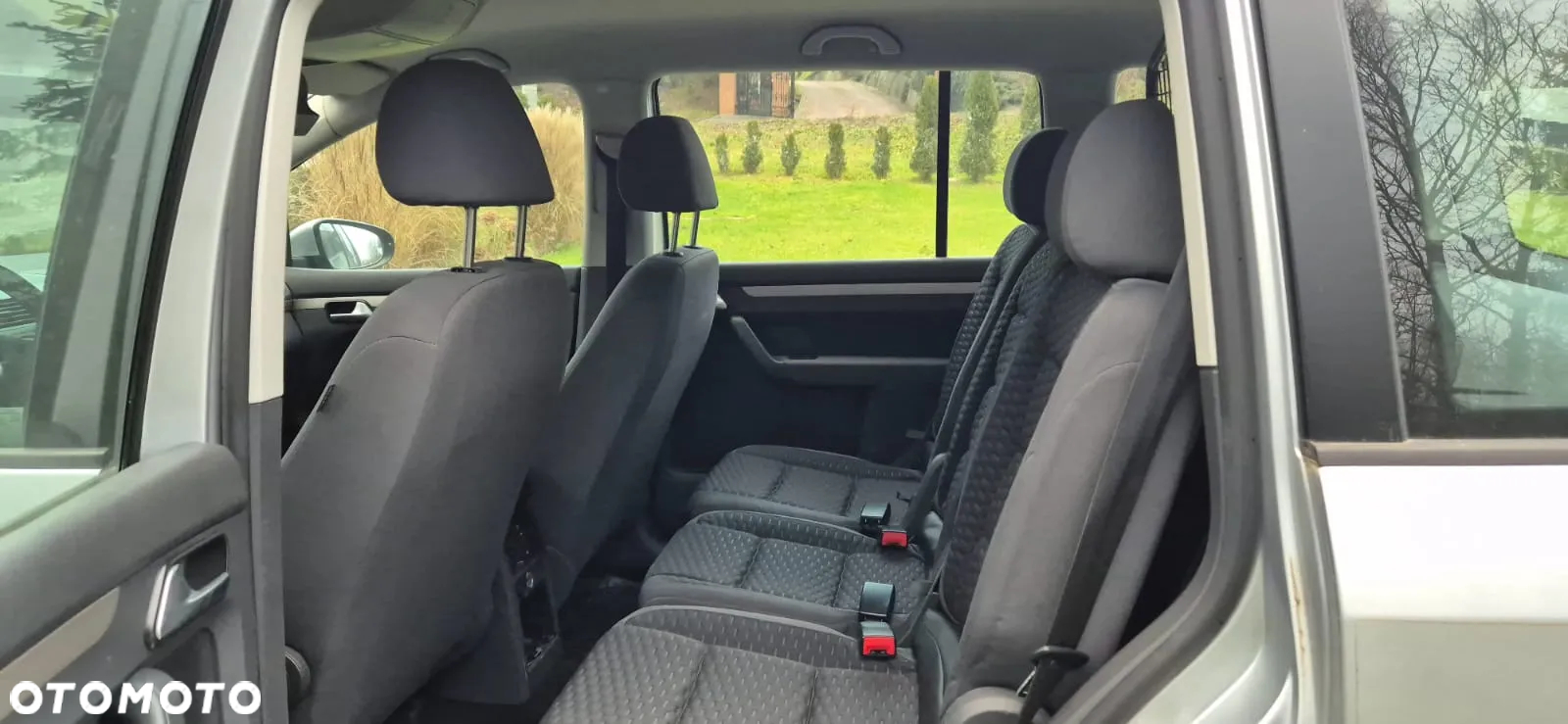 Volkswagen Touran - 14