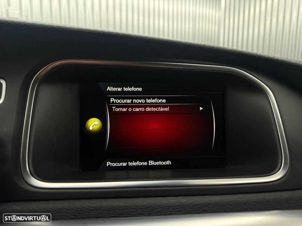 Volvo V40 Cross Country 2.0 D3 Momentum - 12