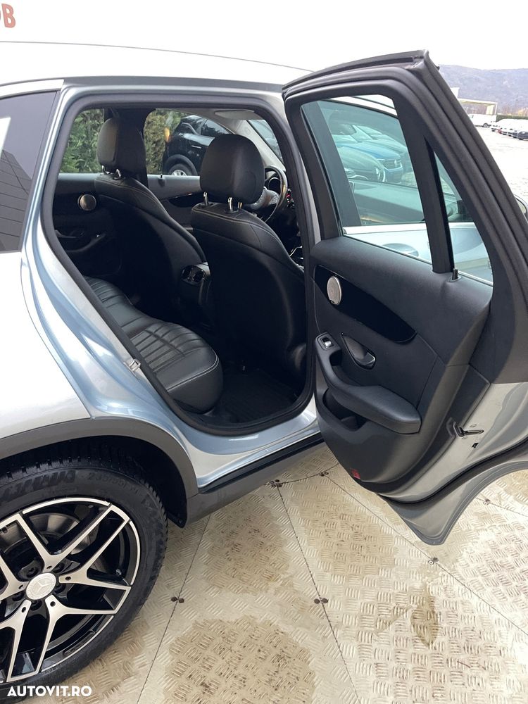 Mercedes-Benz GLC 220 d 4Matic 9G-TRONIC Exclusive - 23