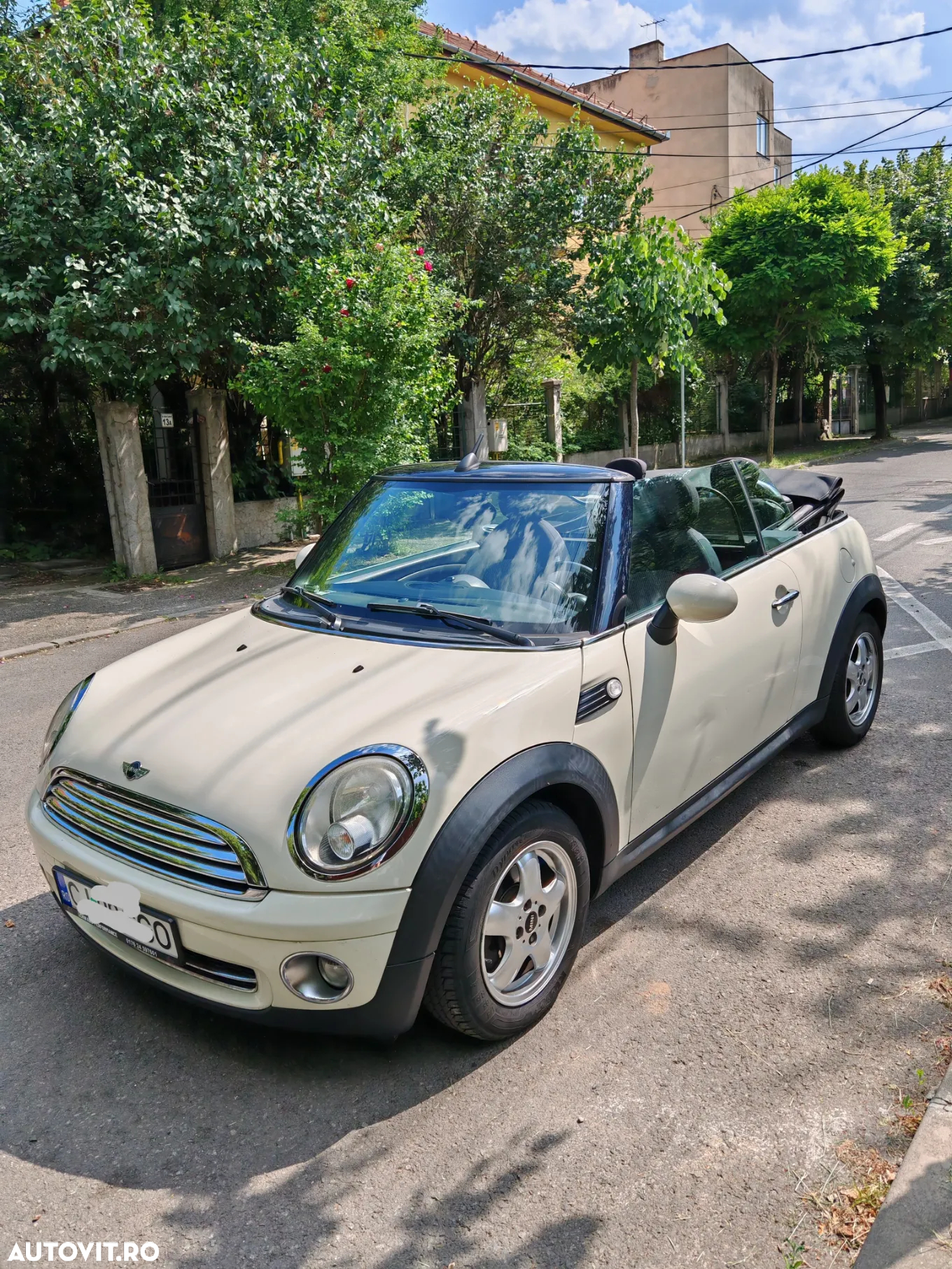 Mini Cooper Cabrio - 2