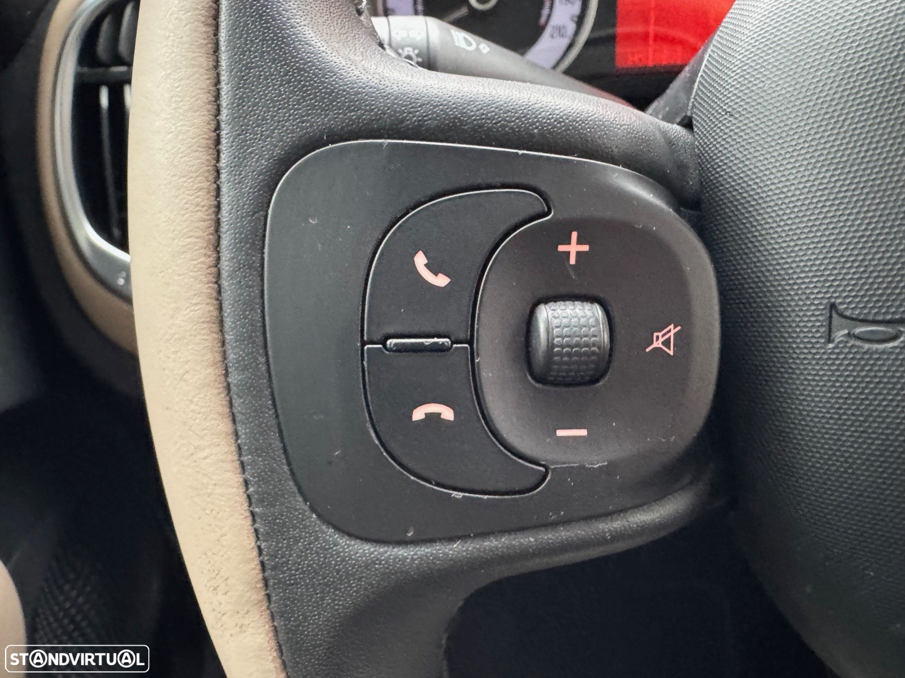 Fiat 500L 0.9 8V TwinAir Lounge Natural Power - 32