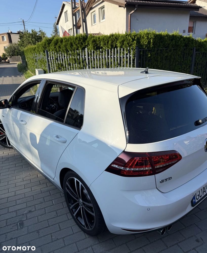 Volkswagen Golf 2.0 TDI BMT GTD DSG - 4