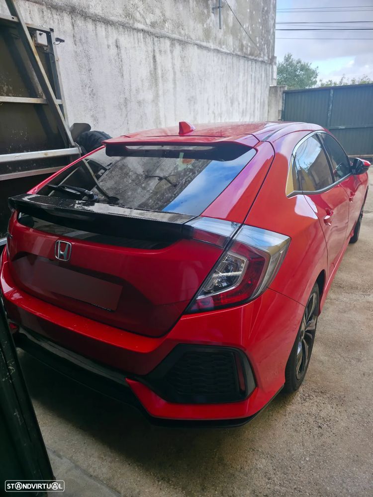 Honda Civic 1.0 i-VTEC Executive Premium - 1