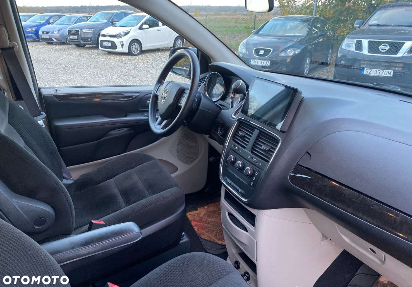 Dodge Grand Caravan - 9