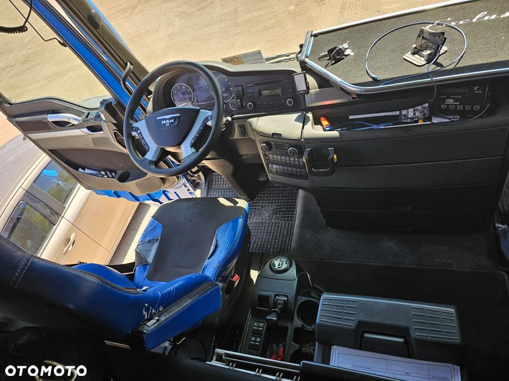 MAN TGX - 28