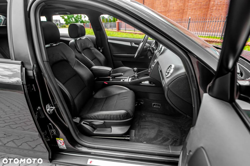 Audi A3 Sportback 2.0 TDI DPF quattro S line Sportpaket (plus) - 25