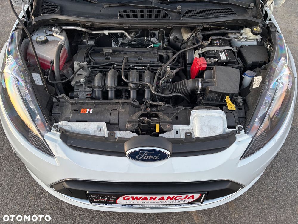 Ford Fiesta 1.25 Champions Edition - 28