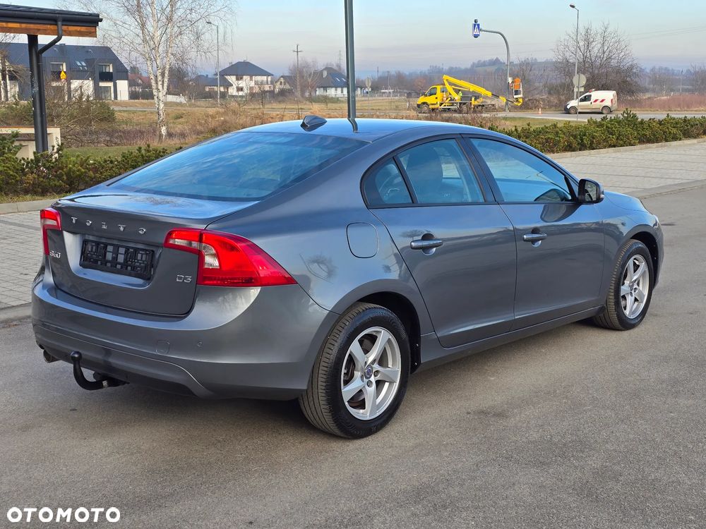 Volvo S60 D3 Geartronic RDesign - 5