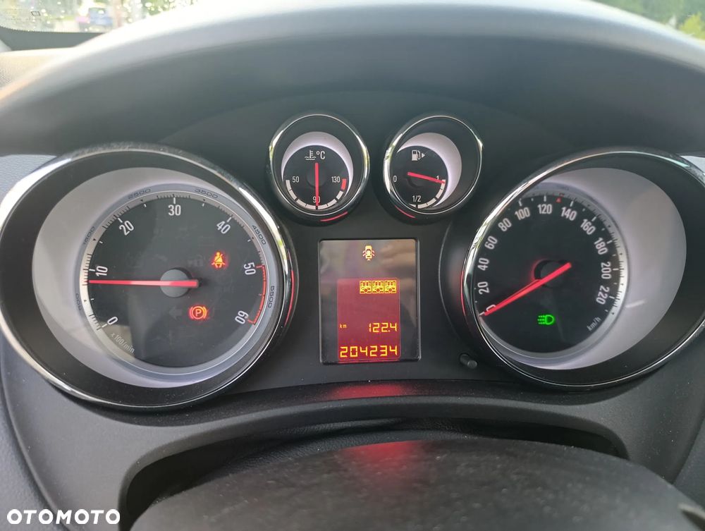 Opel Meriva - 10