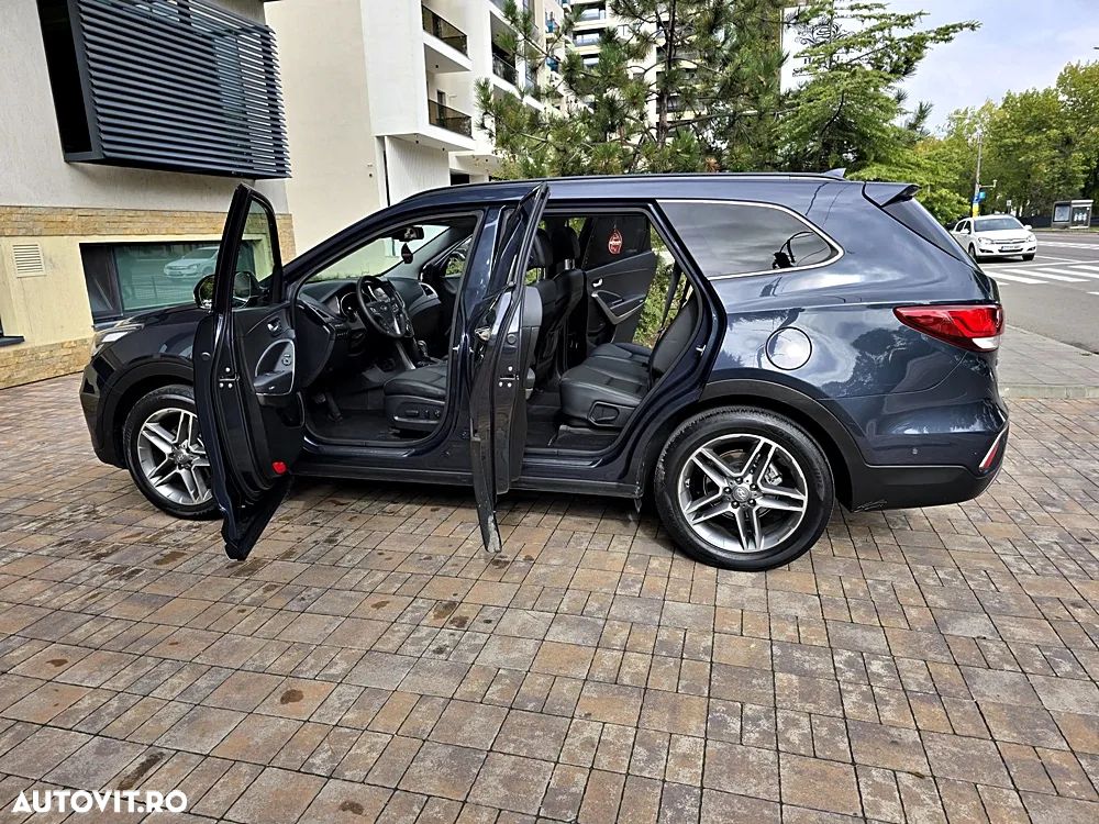Hyundai Santa Fe - 2