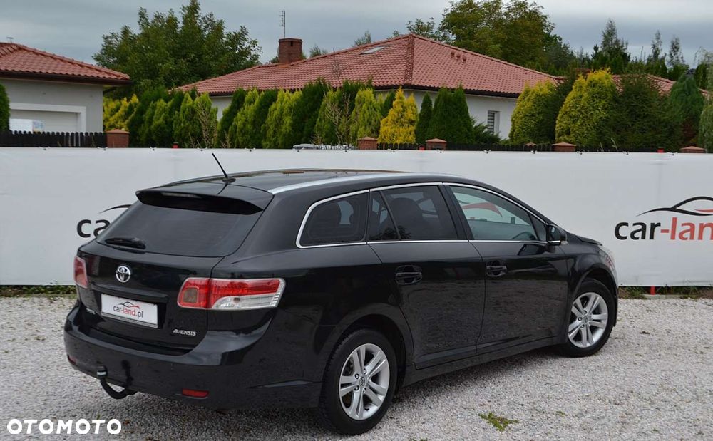 Toyota Avensis - 14