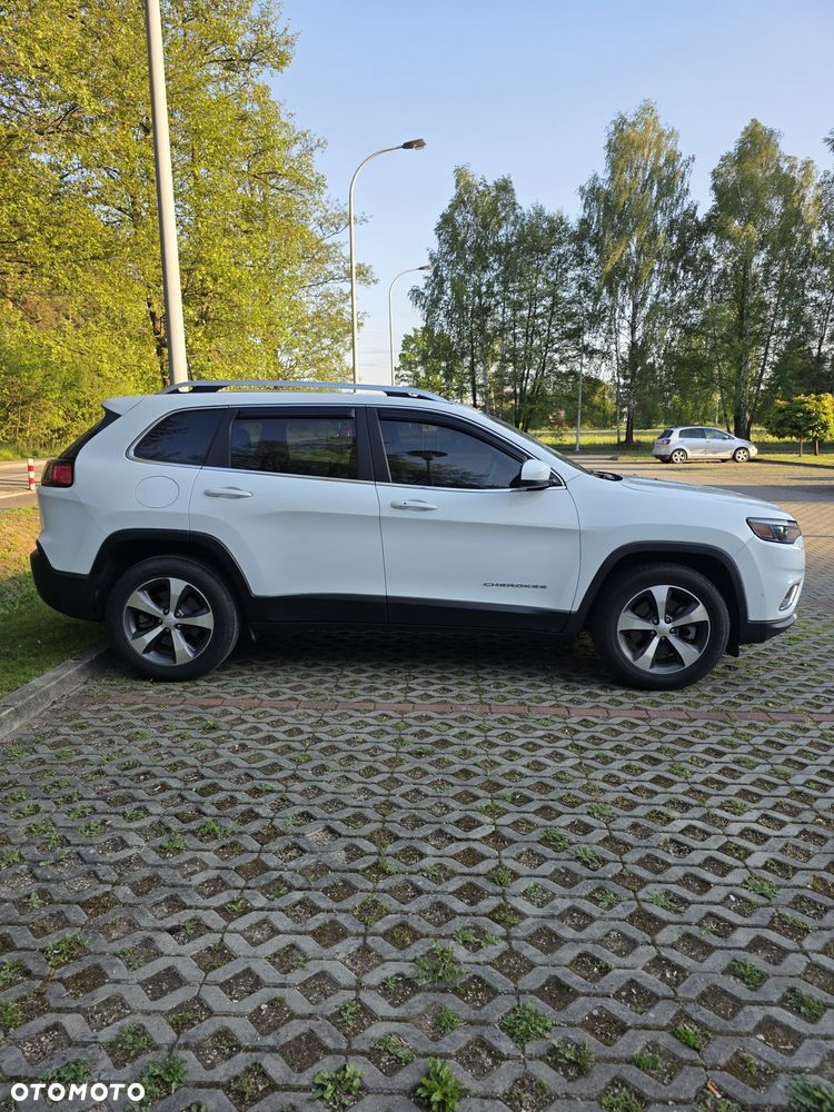 Jeep Cherokee - 3