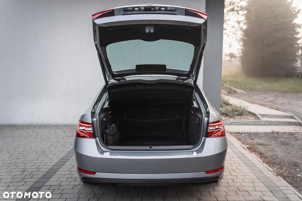 Skoda Superb 1.8 TSI L&K DSG - 10