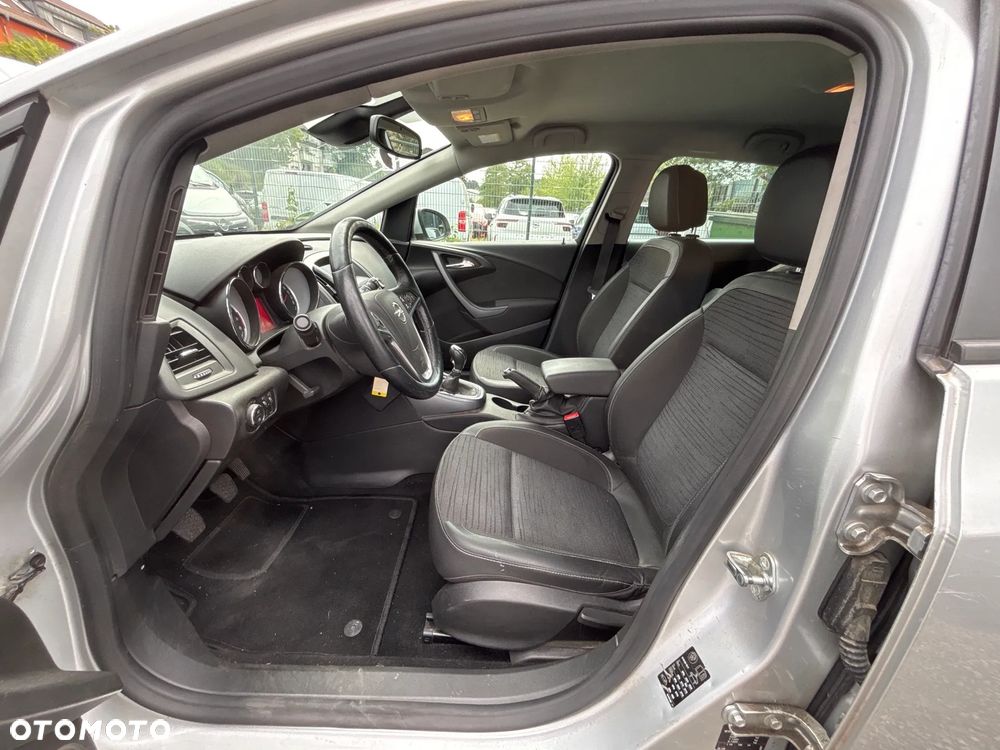 Opel Astra 1.4 Turbo Style - 8