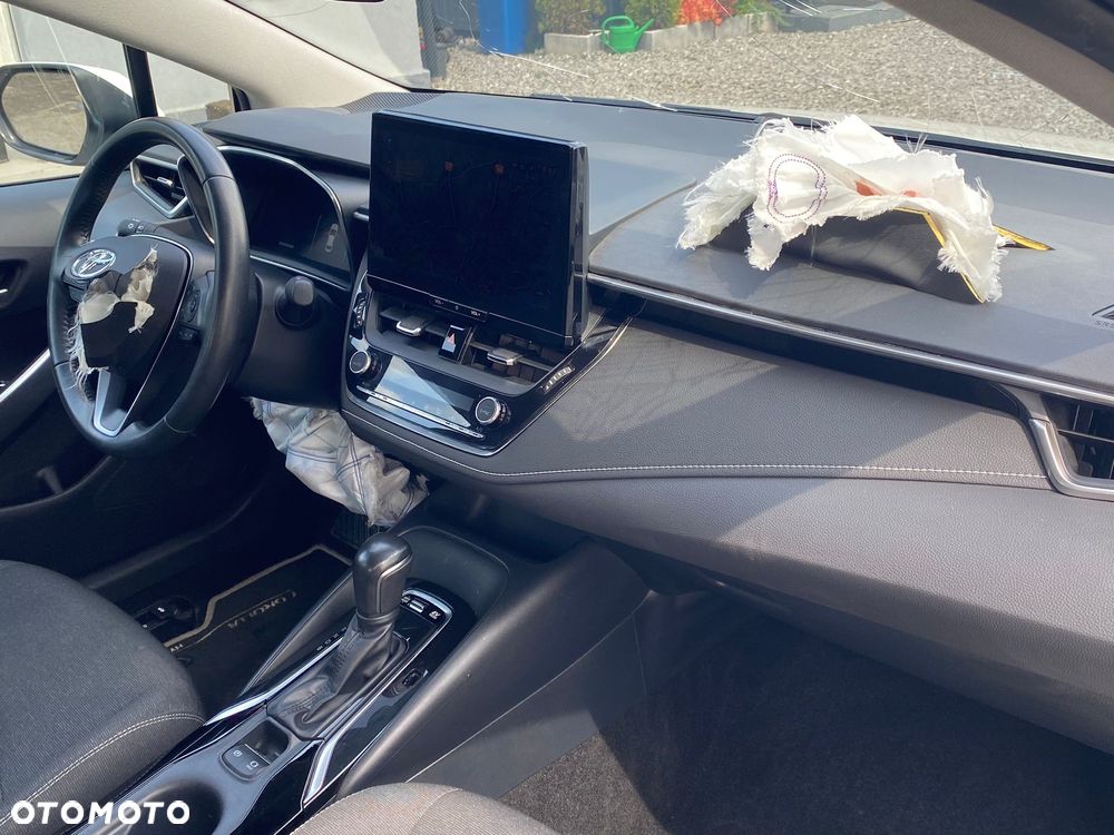 Toyota Corolla - 17