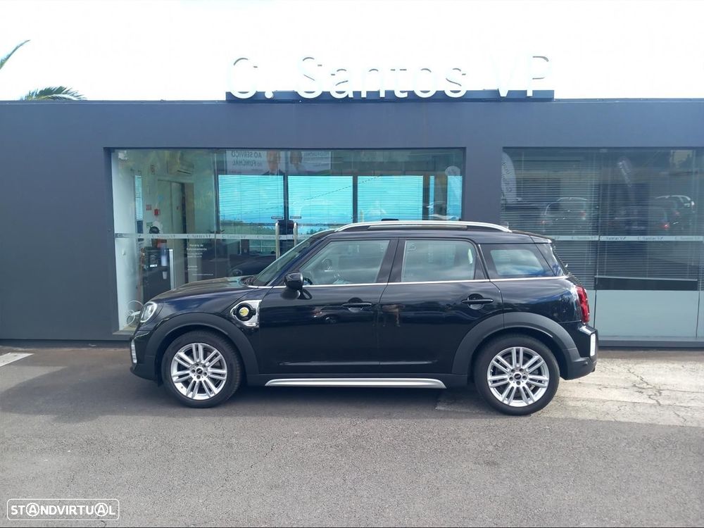 MINI Countryman Cooper SE ALL4 Auto - 2