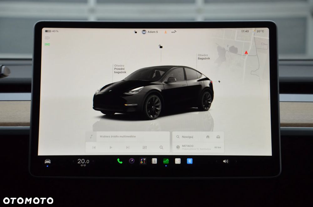 Tesla Model Y Long Range AWD - 17