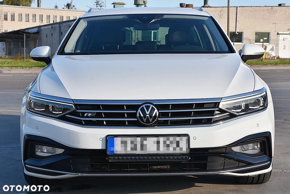 Volkswagen Passat 2.0 TDI 4Mot Elegance DSG - 8