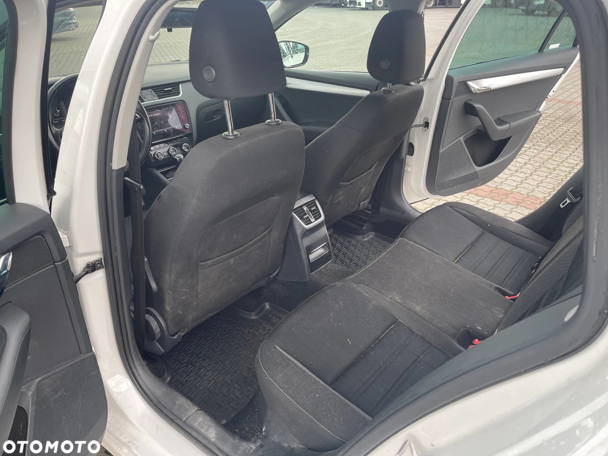 Skoda Octavia 1.4 TSI Ambition - 10