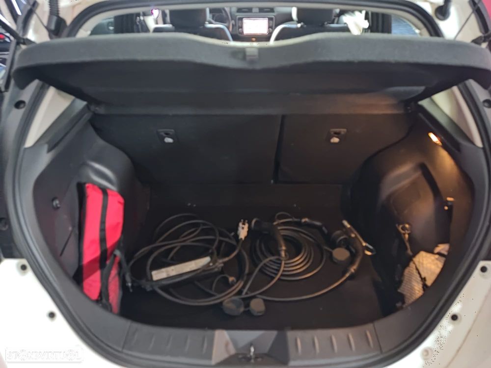 Nissan Leaf Acenta - 23