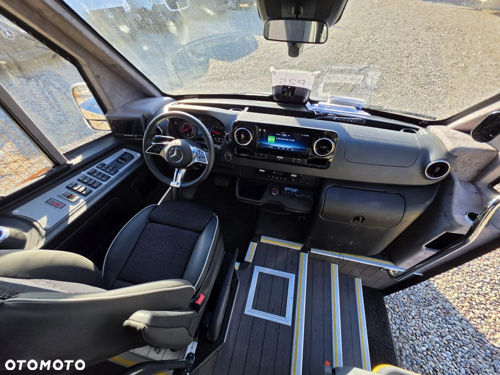 Mercedes-Benz Żak MB Sprinter 29+2 Turystyczny - 22