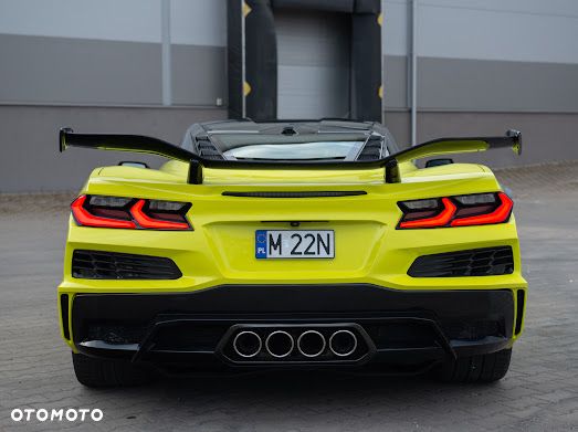 Chevrolet Corvette - 7