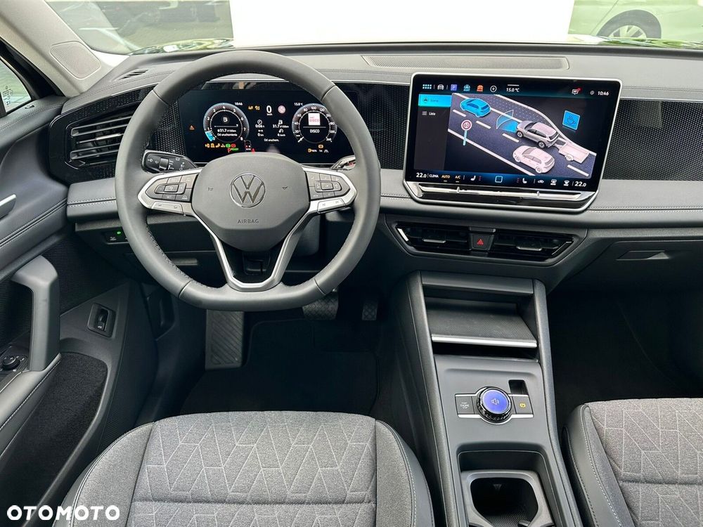 Volkswagen Tiguan - 24