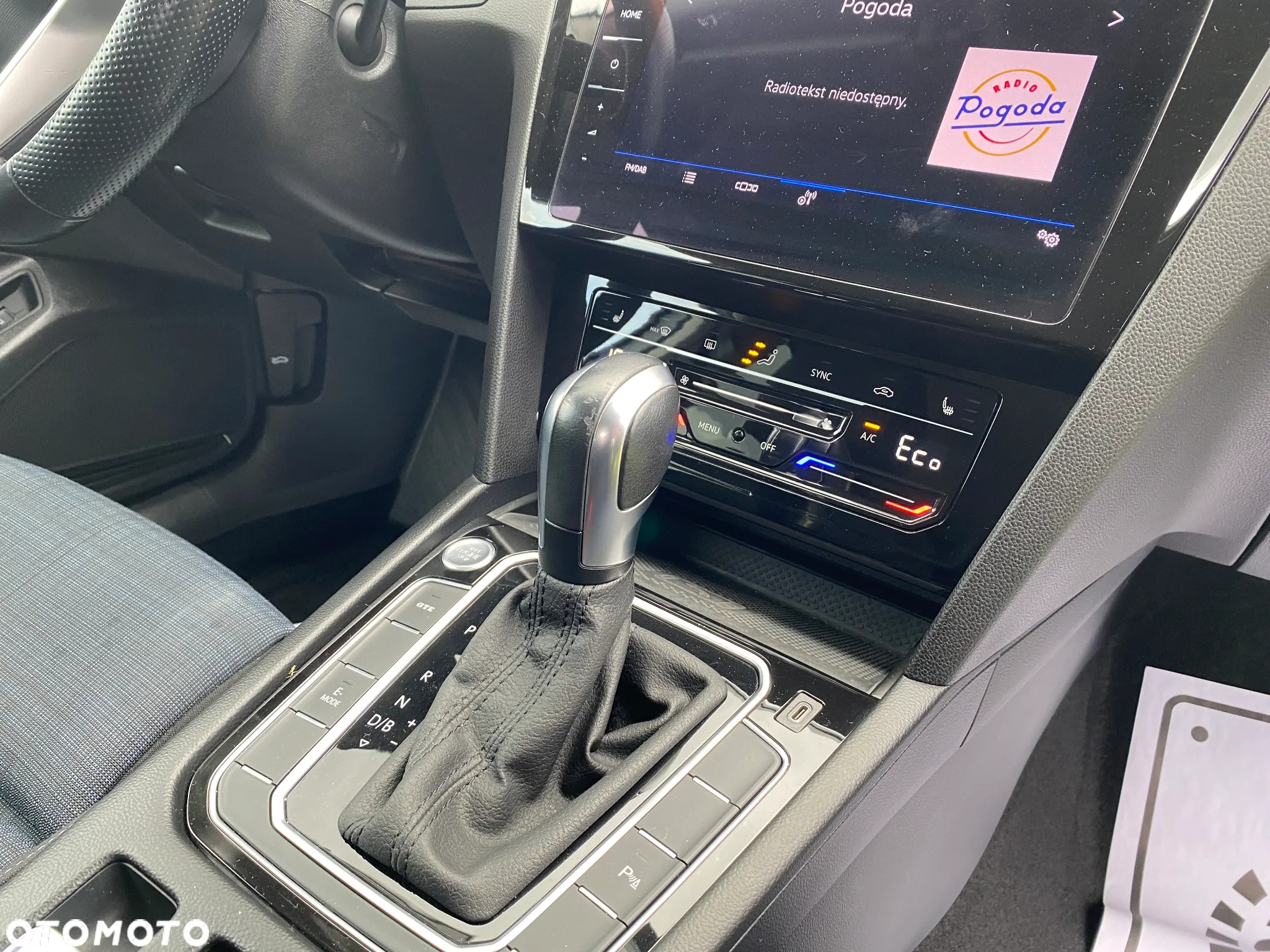 Volkswagen Passat - 26