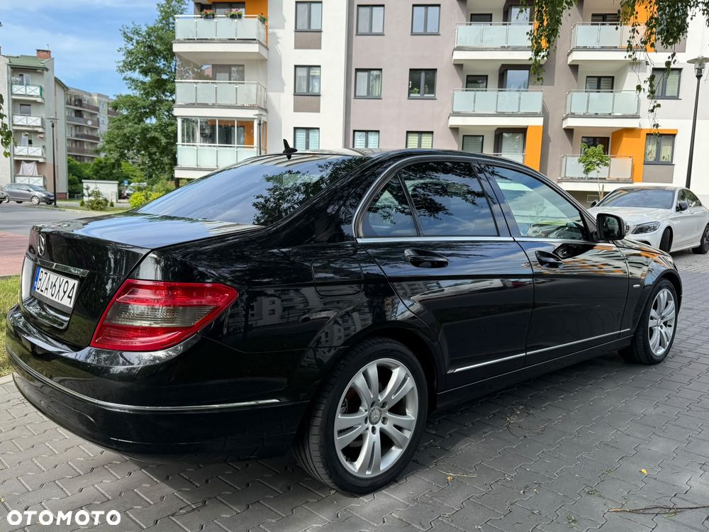 Mercedes-Benz Klasa C 220 CDI DPF Avantgarde - 15
