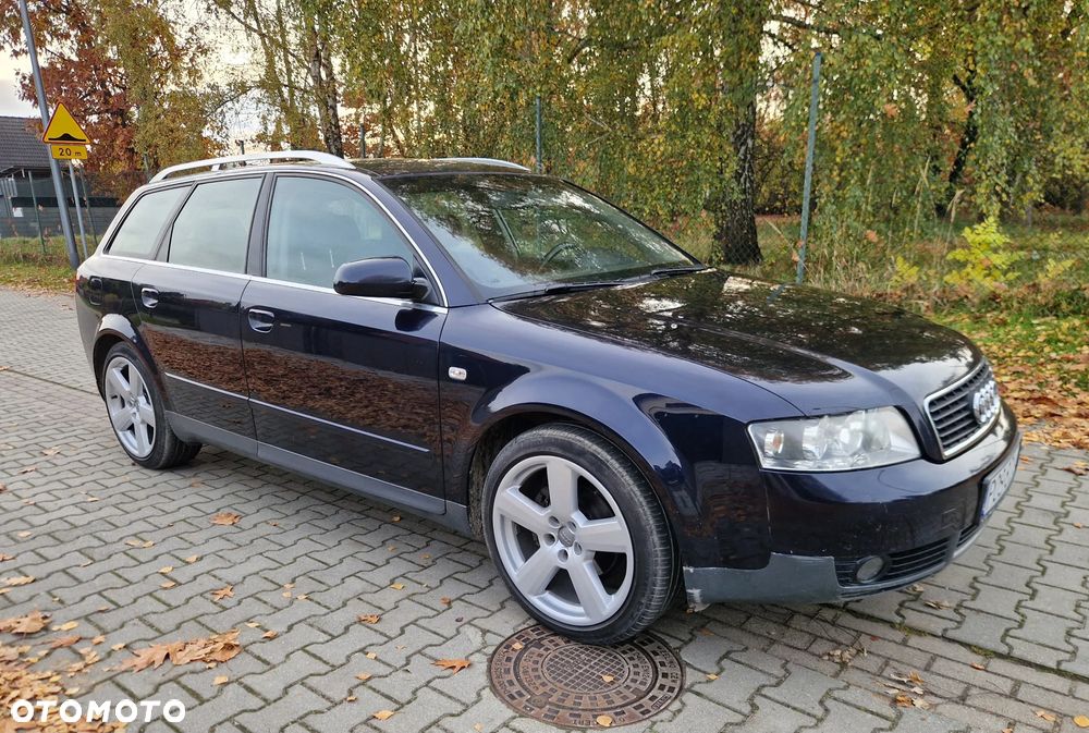 Audi A4 - 1