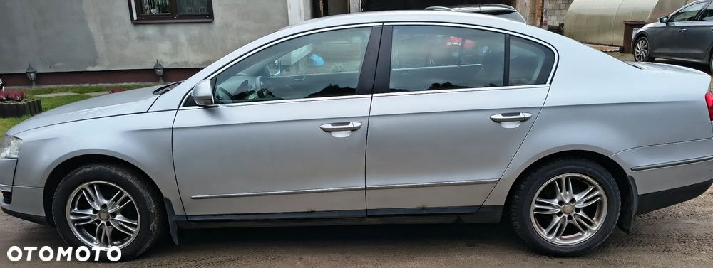 Volkswagen Passat - 12