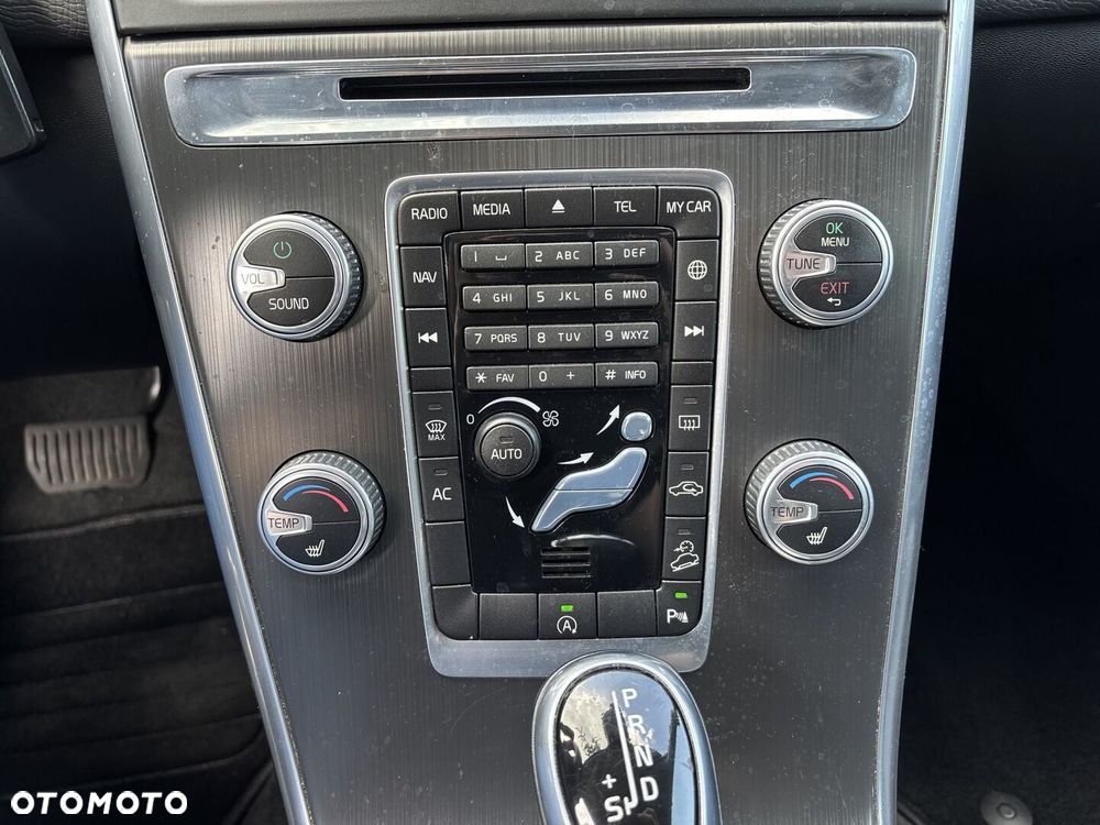 Volvo XC 60 - 31