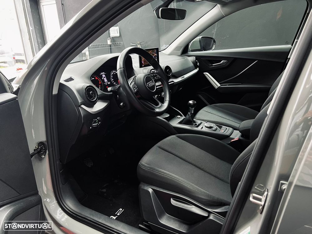 Audi Q2 1.6 TDI Design - 12