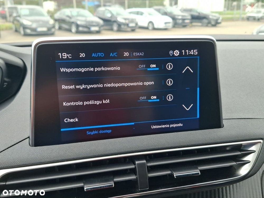 Peugeot 2008 - 32