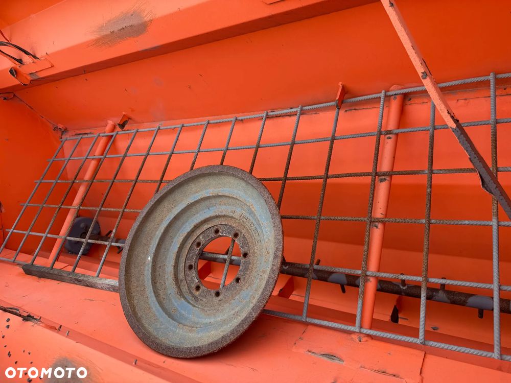 Hamm HD 110 / 2007 r / Rozsypywacz Grysu / Piękny - 11
