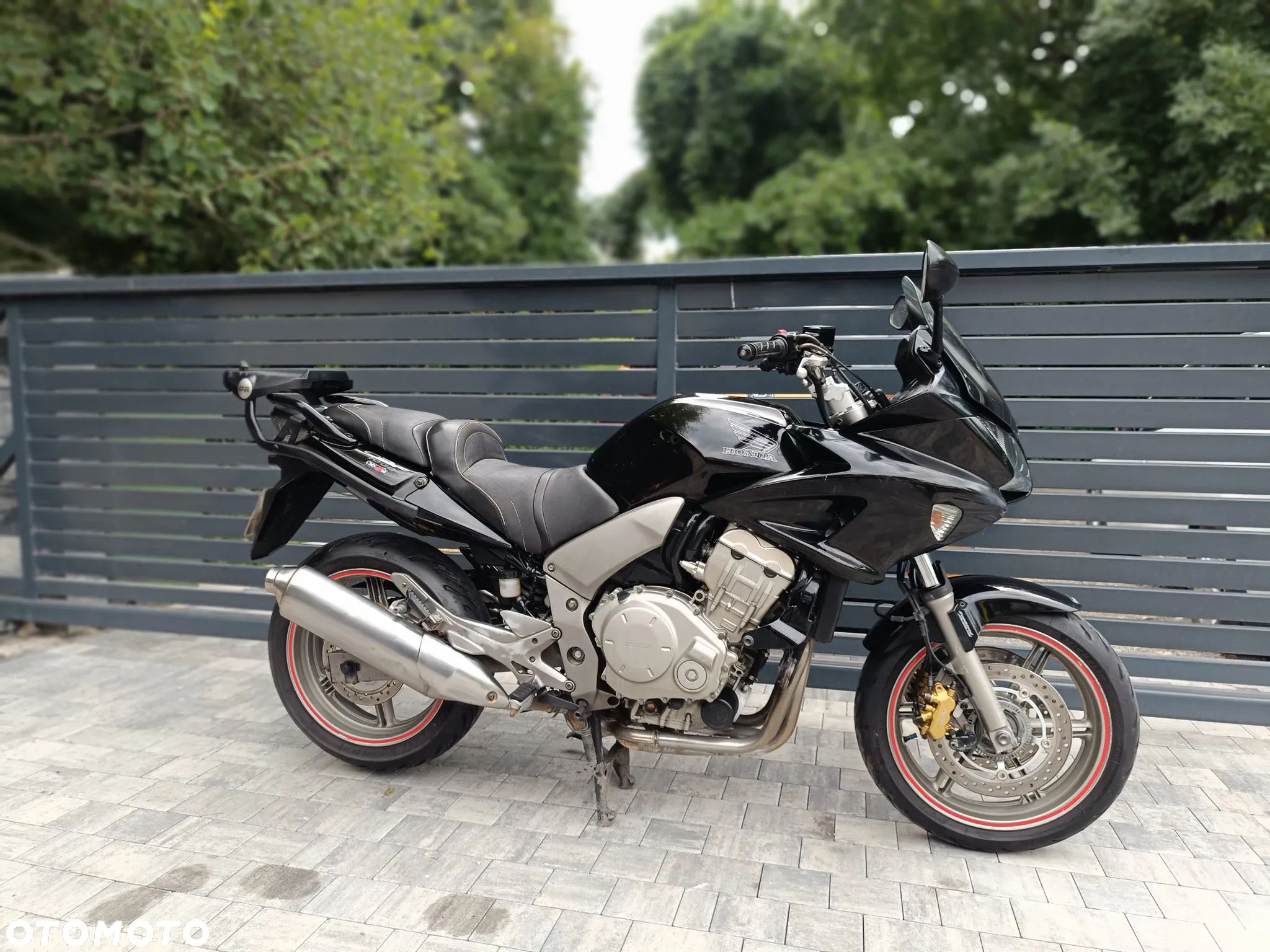 Honda CBF - 1