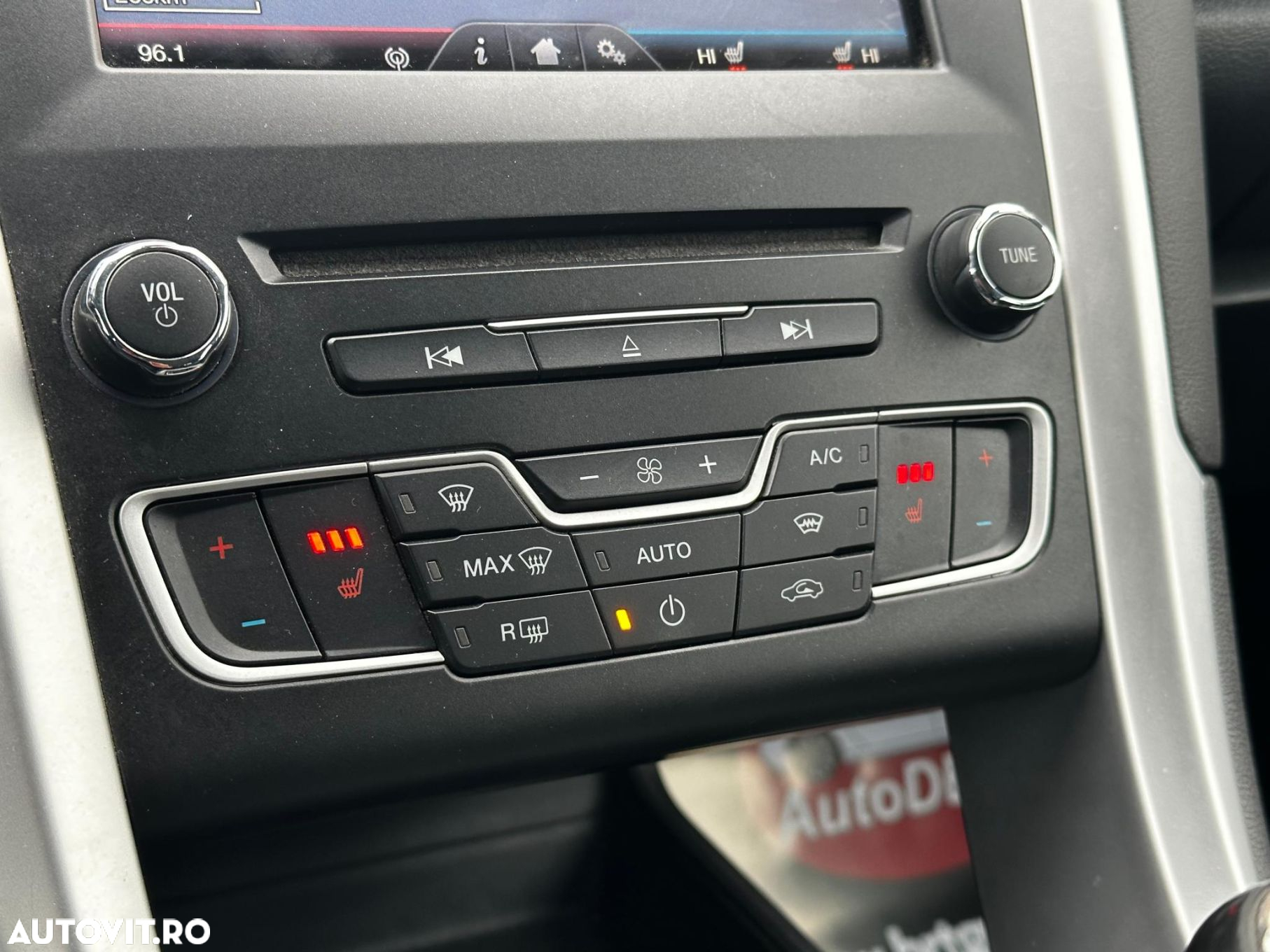 Ford Mondeo - 13