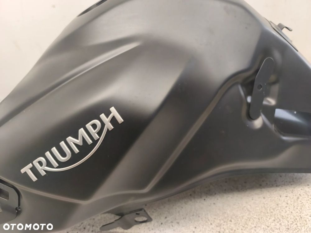 Bak, zbiornik paliwa Triumph Tiger 1050 - 11