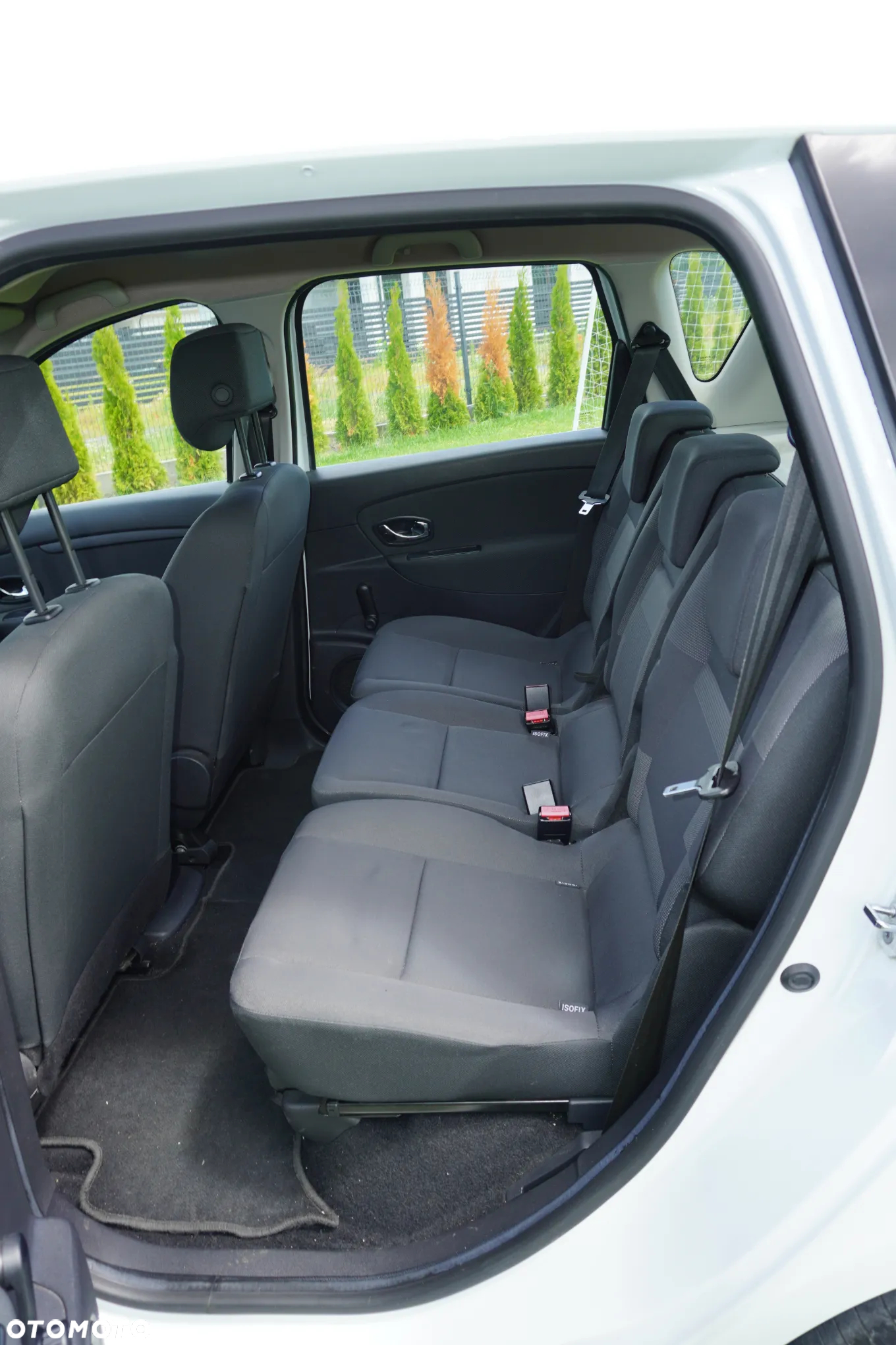 Renault Scenic 1.6 16V 110 TomTom Edition - 23